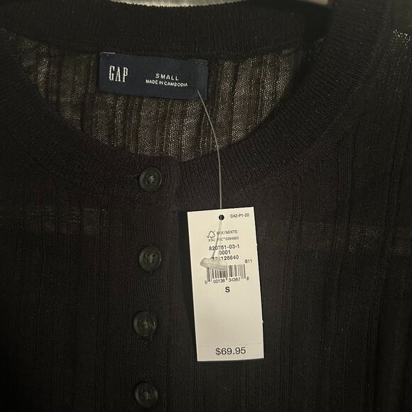 Gap Sheer Rib Henley Sweater in Black (Size S) - NEW with tags - Picture 2 of 4